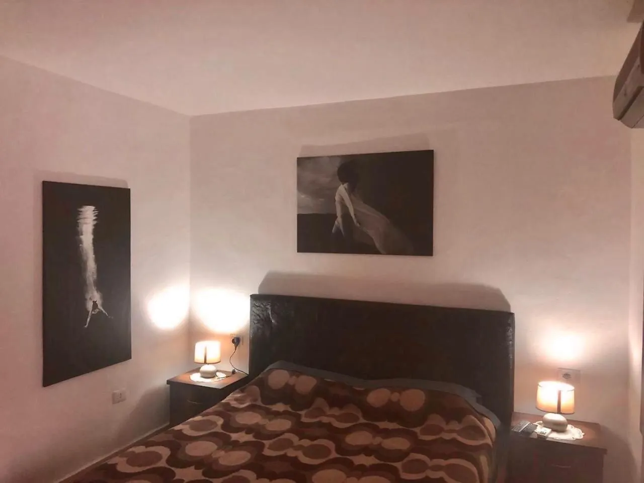 Apartment Cozy Haven In The Most Popular Area In The City!!! Tirana