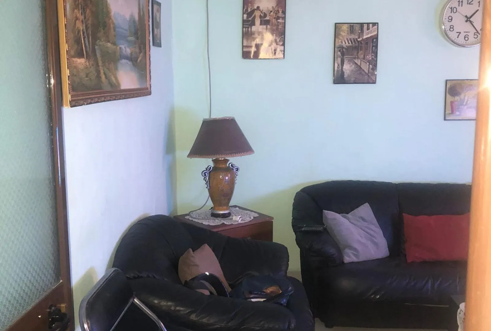 Cozy Haven In The Most Popular Area In The City!!! Tirana 0*,  Albania